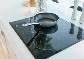 frying-pan-on-modern-black-260nw-768539407